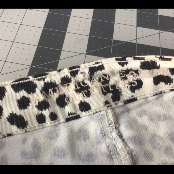 American Eagle Animal Print Shorts - Picture 9 of 10